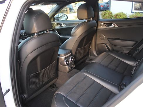Used 2018 Kia Stinger GT2 image 20