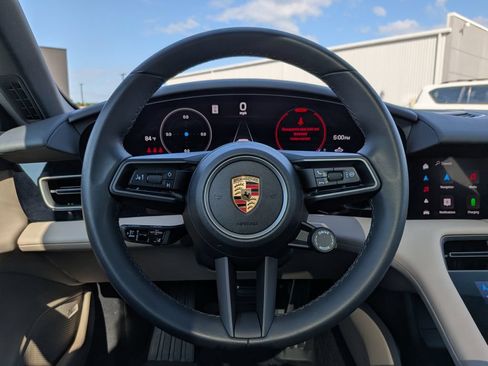 Used 2025 Porsche Taycan RWD image 15