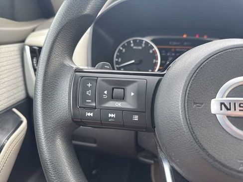 Used 2021 Nissan Rogue SV AWD/4WD image 23