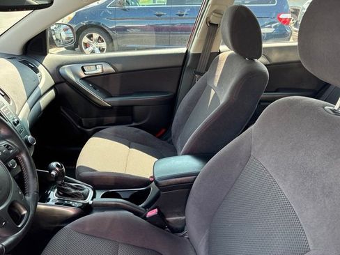 Used 2011 Kia Forte SX FWD image 21