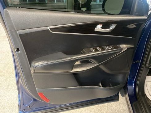 Used 2019 Kia Sorento FWD image 23