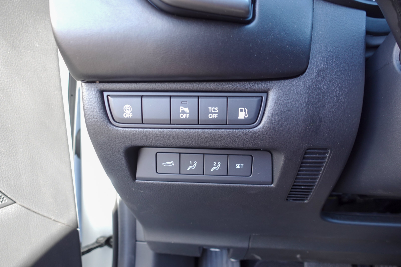 Used 2026 MAZDA CX-50 AWD 2.5 Hybrid w/ Weather Package image 18