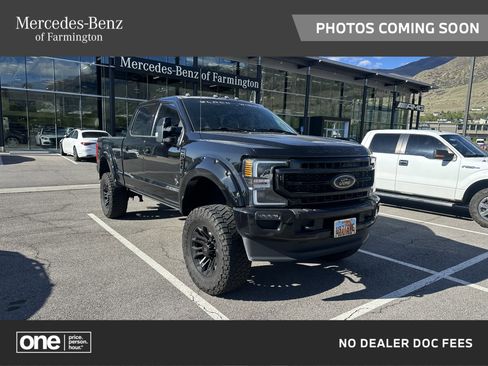 Used 2022 Ford F250 Lariat w/ Black Appearance Package image 1