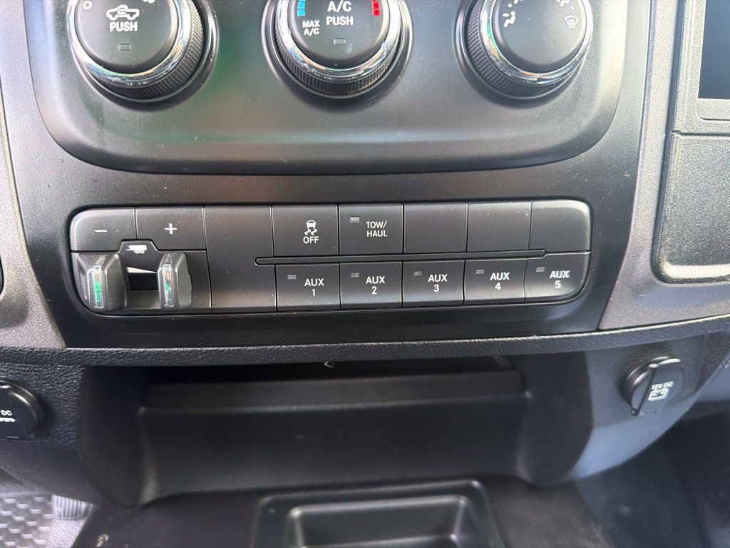 Used 2017 RAM 3500 Tradesman AWD/4WD image 34