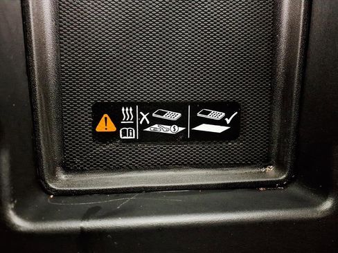 Used 2022 GMC Sierra 1500 Denali image 25