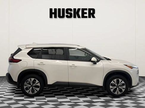 Used 2023 Nissan Rogue SV w/ SV Premium Package AWD/4WD image 2