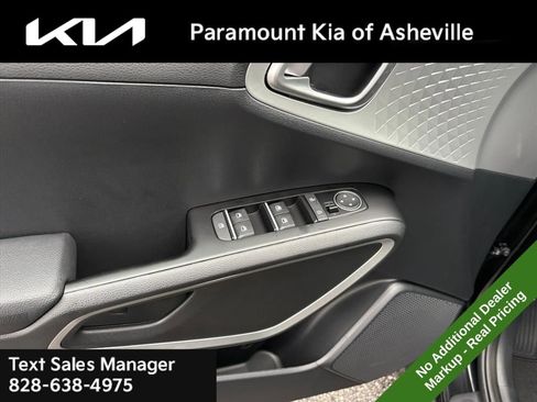 New 2025 Kia Soul LX w/ LX Technology Package image 22