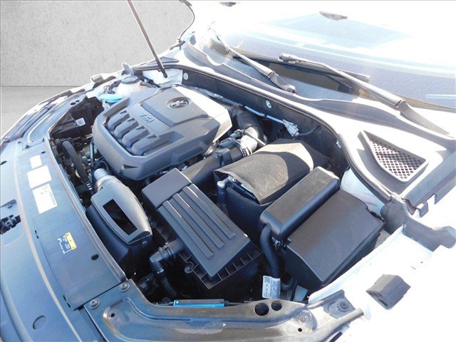 Used 2018 Volkswagen Passat 2.0T R-Line w/ R-Line Lighting Package FWD image 30