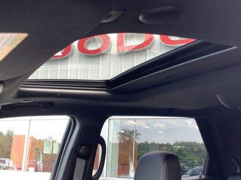 Certified 2023 Dodge Durango R/T w/ Tow 'N Go Package image 16