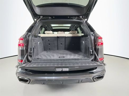 Used 2021 BMW X5 M50i AWD/4WD image 28