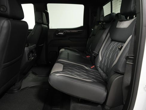 New 2026 GMC Sierra 1500 AT4 w/ AT4 Premium Package image 23