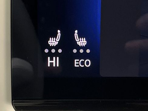 Used 2023 Volkswagen ID.4 Pro S Plus image 8