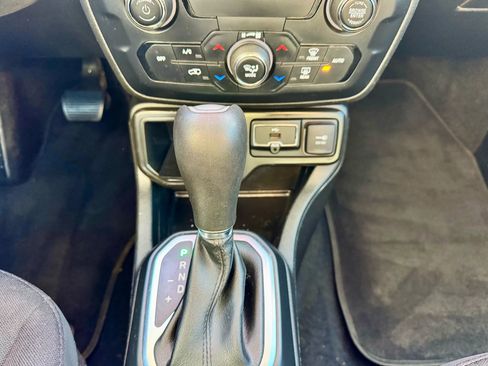 Used 2020 Jeep Renegade Altitude image 10