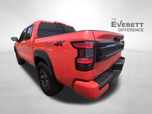 Used 2025 Nissan Frontier PRO-4X w/ Pro Convenience Package AWD/4WD image 8