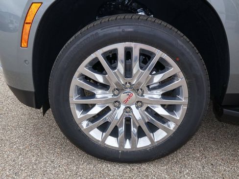 New 2026 GMC Yukon XL Denali w/ LPO, Floor Liner Package AWD/4WD image 41
