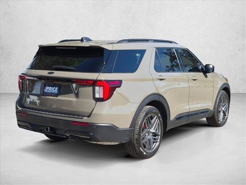 Used 2026 Ford Explorer ST-Line w/ ST-Line Street Pack RWD image 5