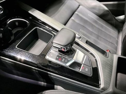 Used 2020 Audi A4 2.0T Premium w/ Convenience Package image 13