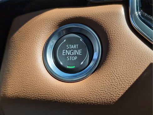 Used 2026 GMC Canyon AT4 w/ Technology Plus Package image 17