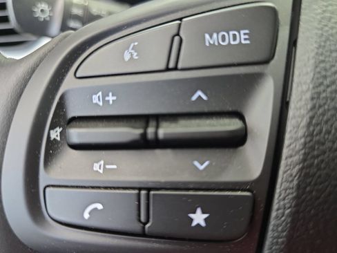 New 2026 Hyundai Venue SEL FWD image 17