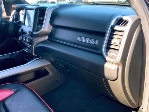 Used 2019 RAM 1500 Big Horn image 18