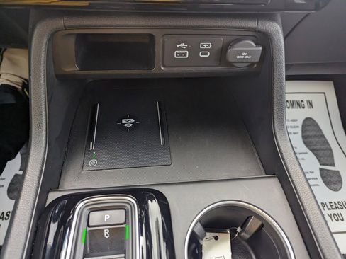 Certified 2025 Honda Pilot Black Edition image 19