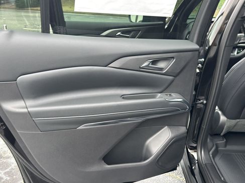 New 2026 Chevrolet Traverse LT w/ LPO, Floor Liner Package image 15