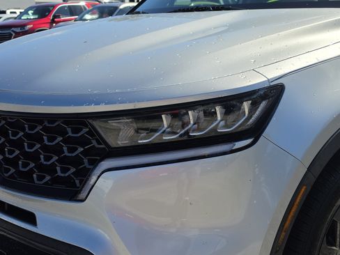 Used 2022 Kia Sorento S AWD/4WD image 13