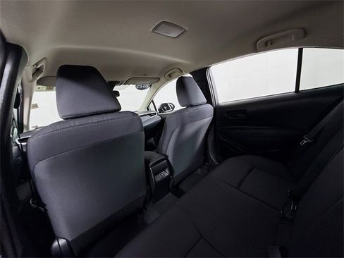 Certified 2025 Toyota Corolla LE image 10