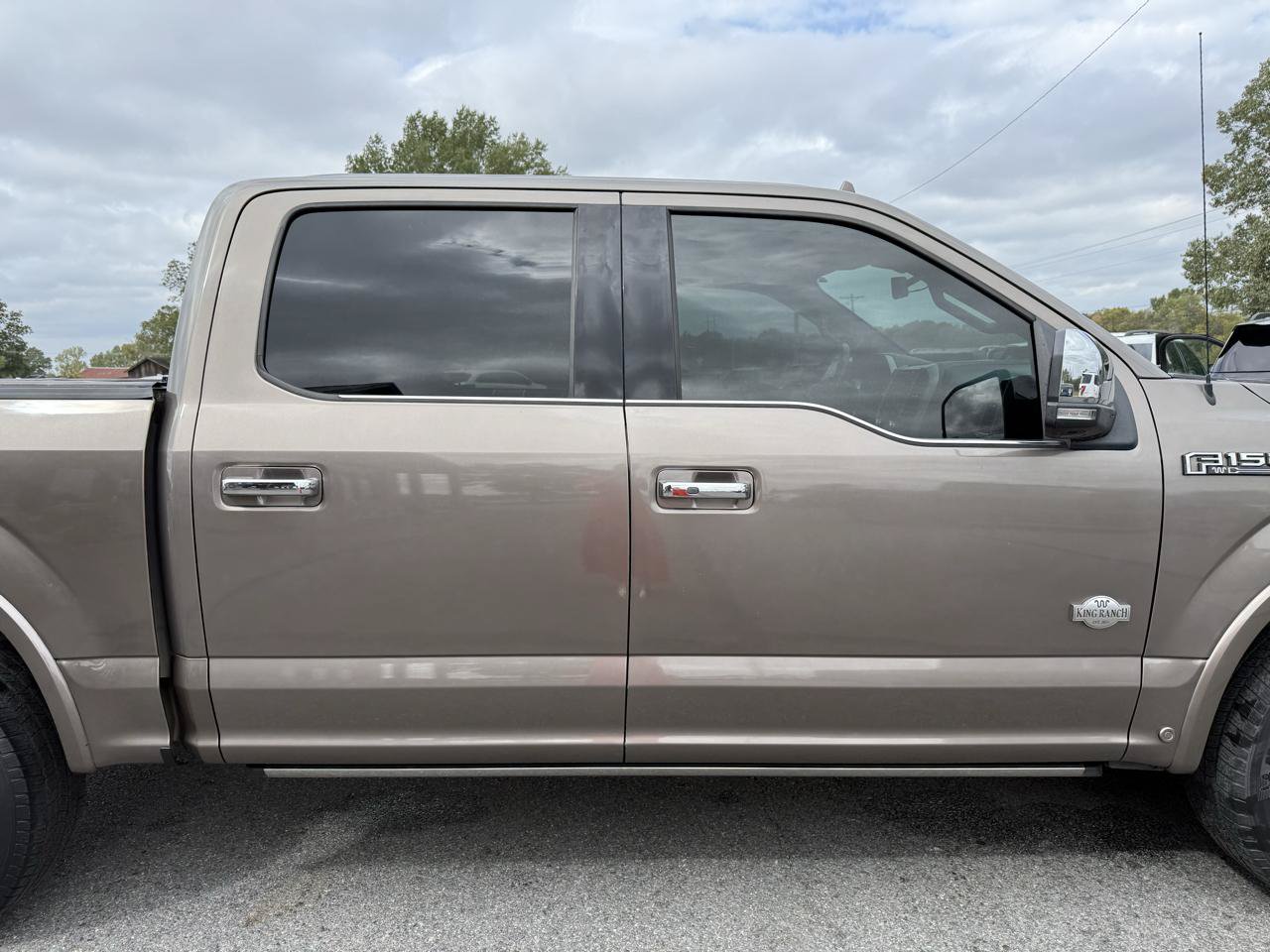 Used 2019 Ford F150 King Ranch w/ Equipment Group 601A Luxury AWD/4WD image 44
