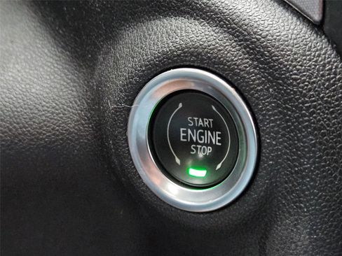 Used 2021 GMC Sierra 1500 SLT RWD image 21