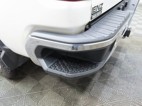 Used 2020 Chevrolet Silverado 2500 LTZ w/ LTZ Premium Package image 45