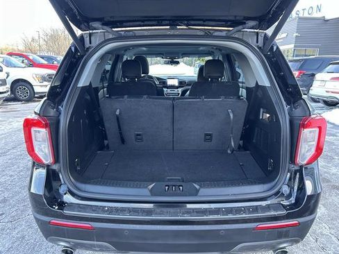 Certified 2022 Ford Explorer XLT w/ Equipment Group 202A image 13