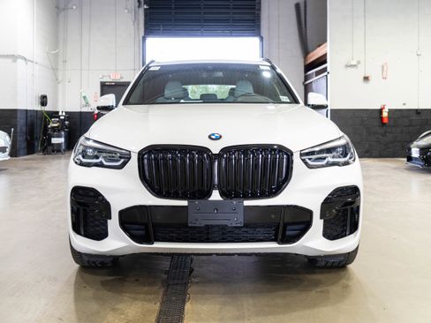 Used 2023 BMW X5 xDrive40i w/ M Sport Package image 6