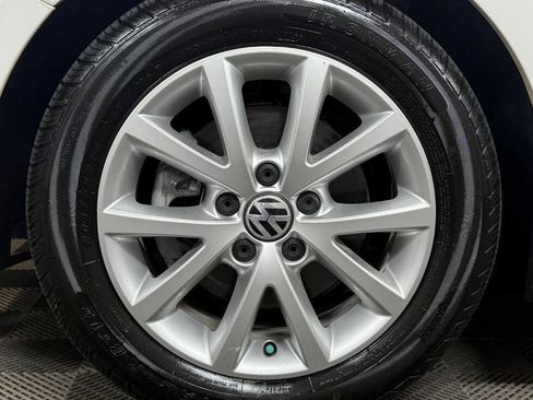 Used 2012 Volkswagen Jetta SE FWD image 23
