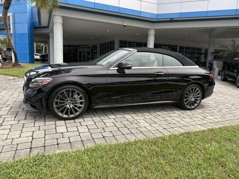 Used 2020 Mercedes-Benz C 300 4MATIC Cabriolet w/ AMG Line image 31