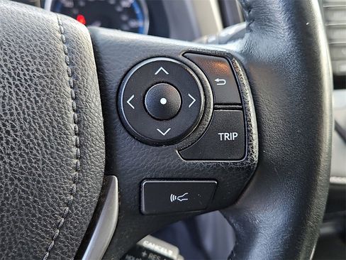 Used 2017 Toyota RAV4 Limited image 27