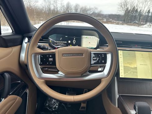 New 2026 Land Rover Range Rover SE image 18