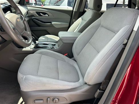 Used 2019 Chevrolet Traverse LT FWD image 7