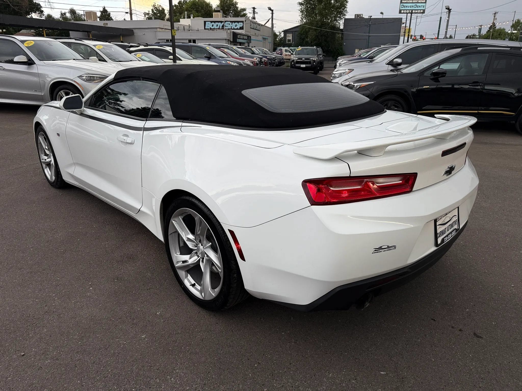 Used 2018 Chevrolet Camaro LT RWD image 8