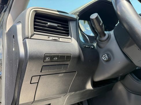 Used 2019 Lexus RX 350L AWD w/ Accessory Package image 17