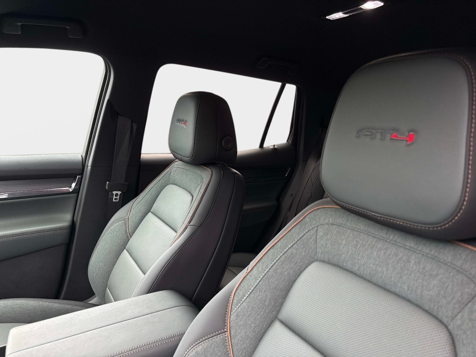 New 2027 GMC Terrain AT4 w/ Convenience Package III AWD/4WD image 21