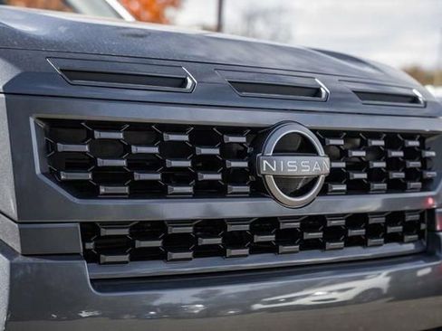 New 2026 Nissan Frontier SV w/ Tow Package image 11