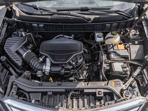 Used 2019 Cadillac XT5 FWD image 35