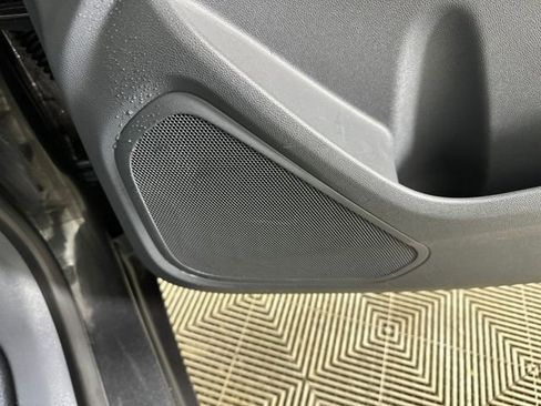 Used 2019 Chevrolet Bolt LT image 33