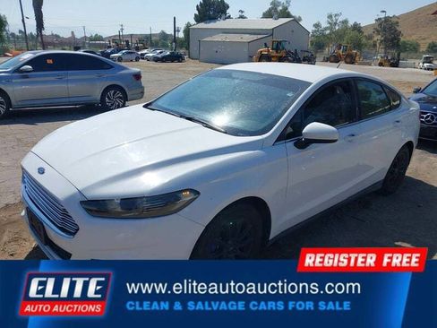 Used 2015 Ford Fusion S image 3