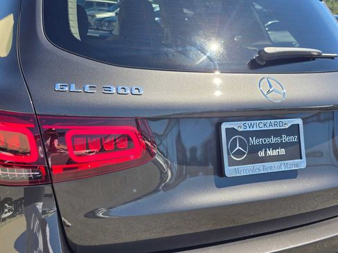 Used 2021 Mercedes-Benz GLC 300 4MATIC image 13