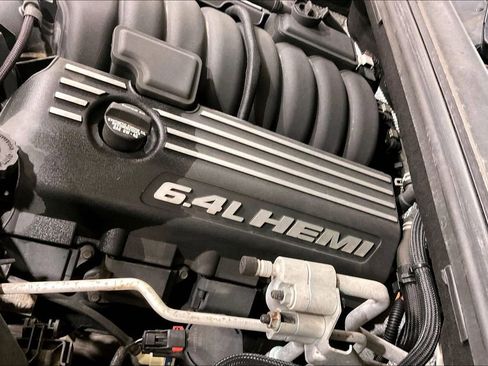 Used 2012 Jeep Grand Cherokee SRT8 w/ Luxury Group II AWD/4WD image 34