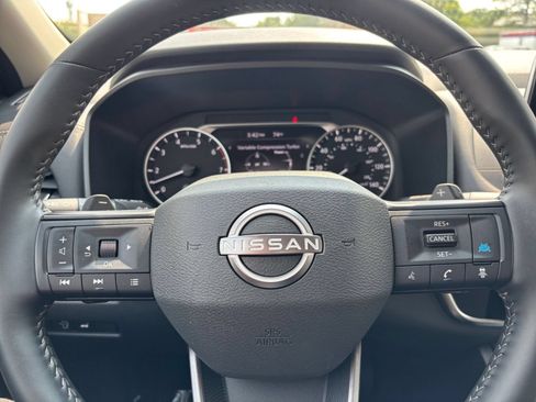 Used 2026 Nissan Rogue SV FWD image 29