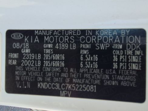 Used 2019 Kia Niro EX FWD image 32