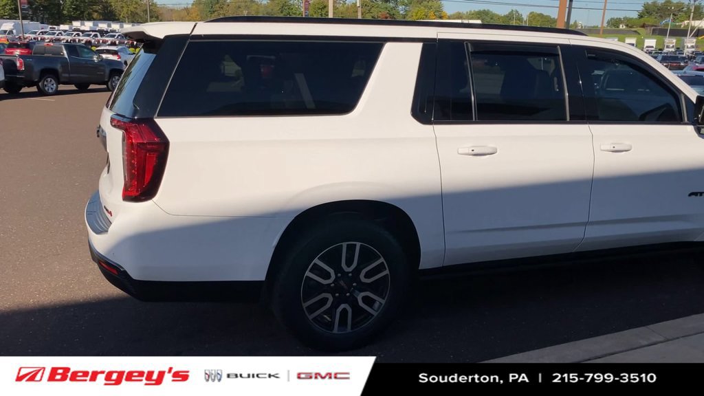 Used 2021 GMC Yukon XL AT4 w/ AT4 Premium Plus Package AWD/4WD image 11